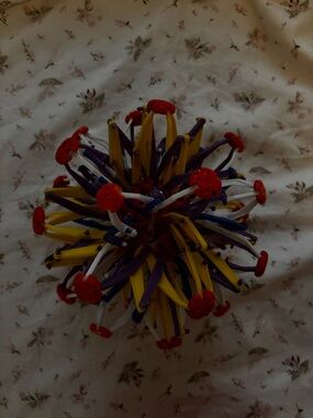 Fidget stretchy ball toy